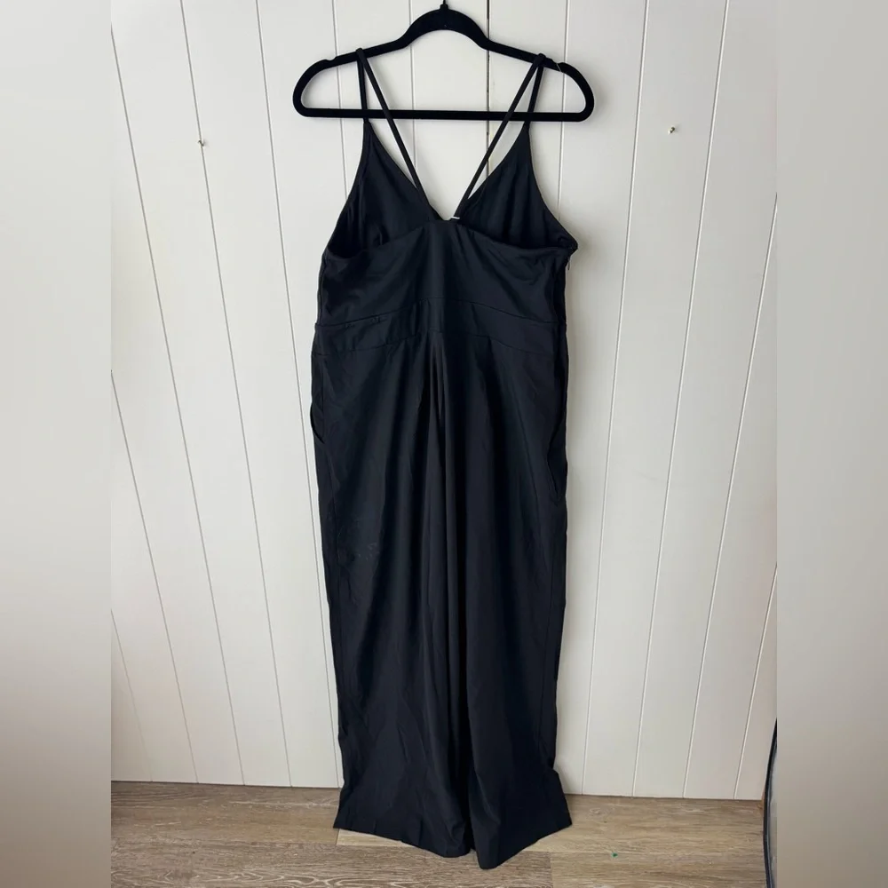 Halara Plus Size Black Wide-Leg Sleeveless Jumpsuit 1X V-Neck Strappy Pockets - Picture 9 of 10